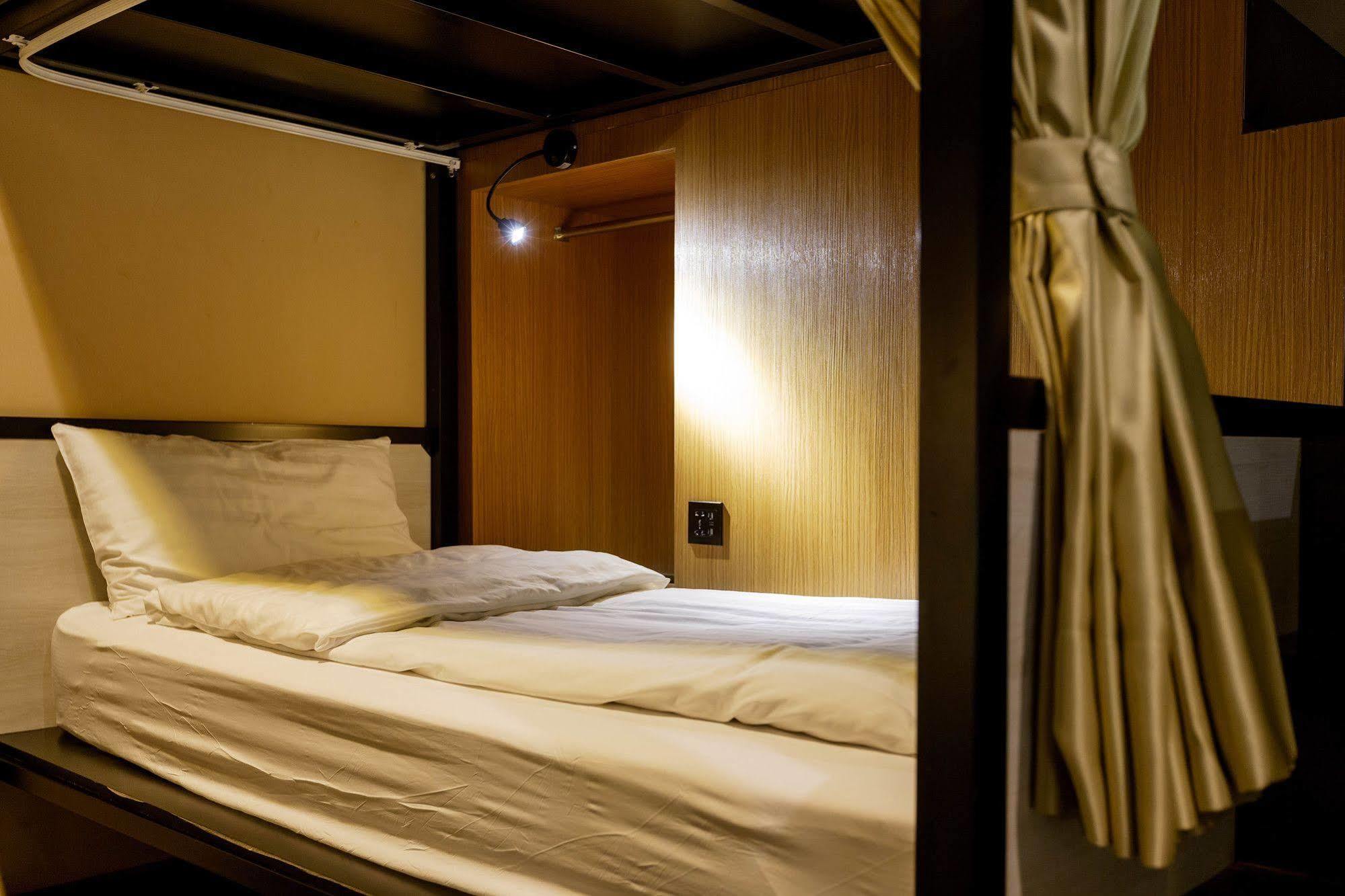 Angels Hostel Taipei Ximen Екстериор снимка