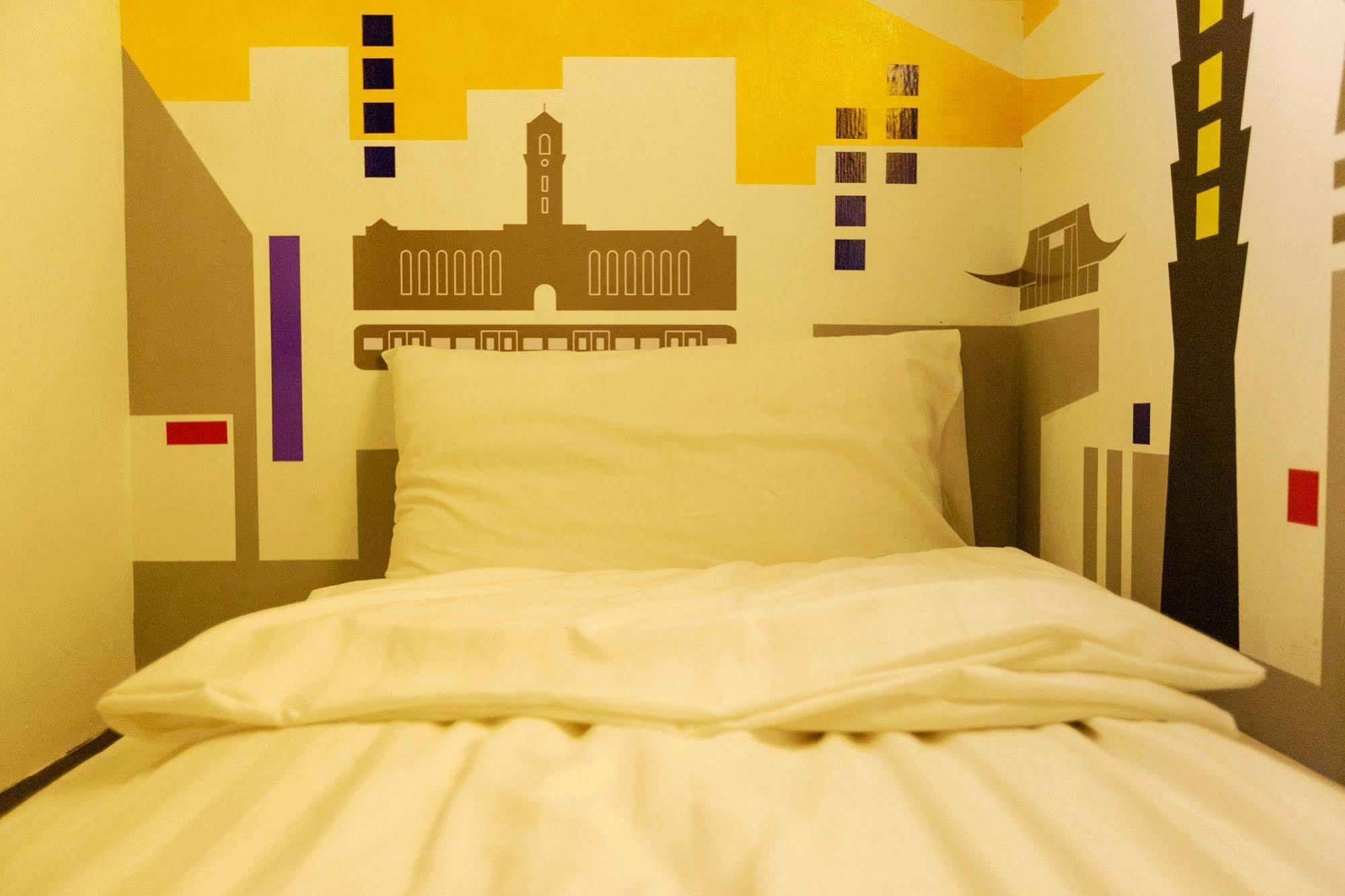 Angels Hostel Taipei Ximen Екстериор снимка