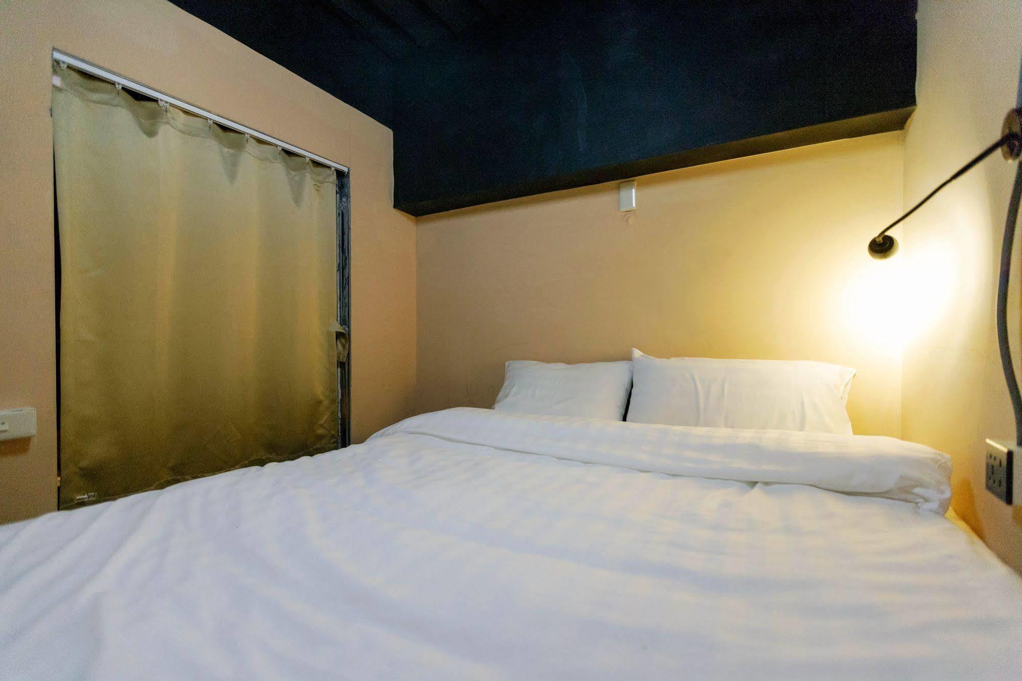Angels Hostel Taipei Ximen Екстериор снимка