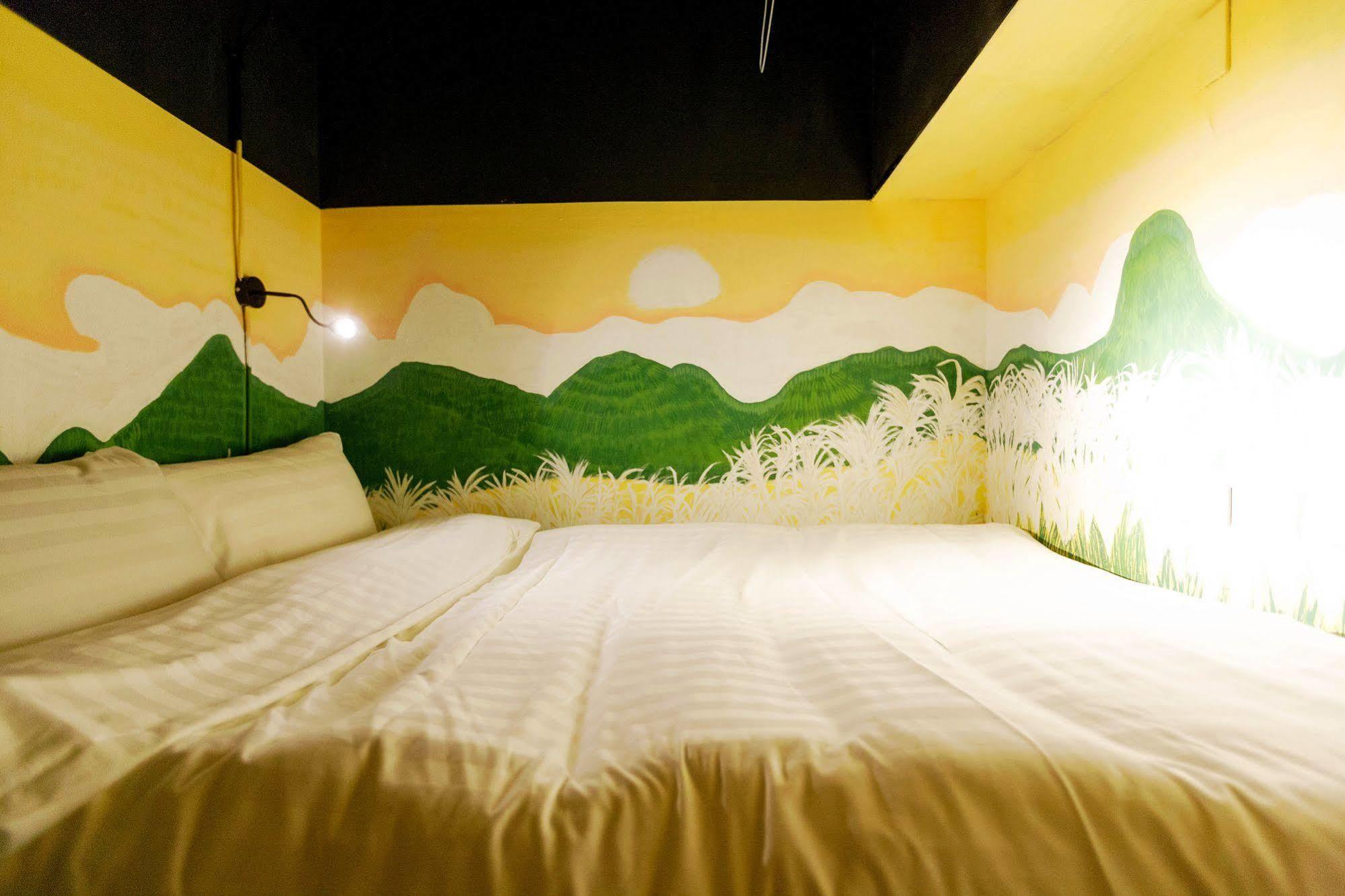 Angels Hostel Taipei Ximen Екстериор снимка