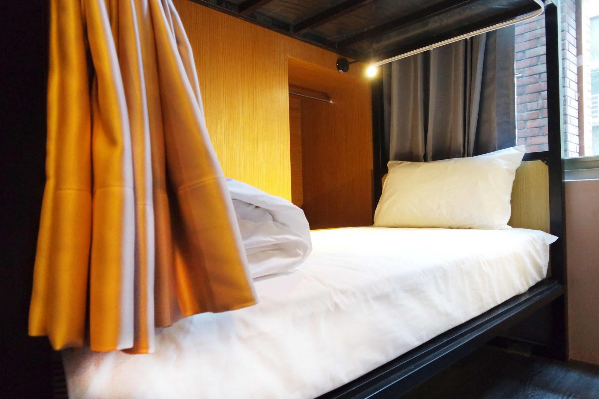 Angels Hostel Taipei Ximen Екстериор снимка